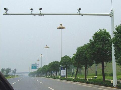 简析郑州监控杆乐发500网页版登录_乐发(中国)特点